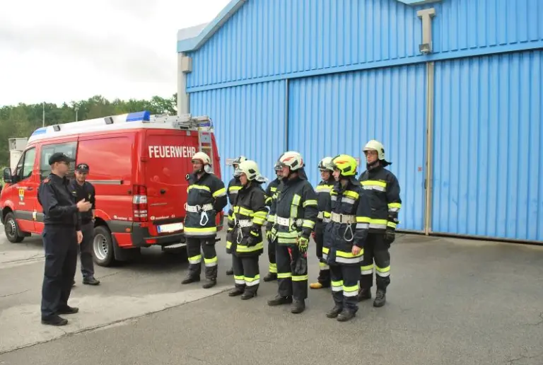 Feuerwehr Basiswissen und Abschluss Truppmann
