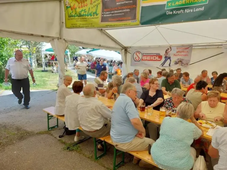Feuerwehrfest 2023 mit Segnung der neuen Tragkraftspritze Fox 4