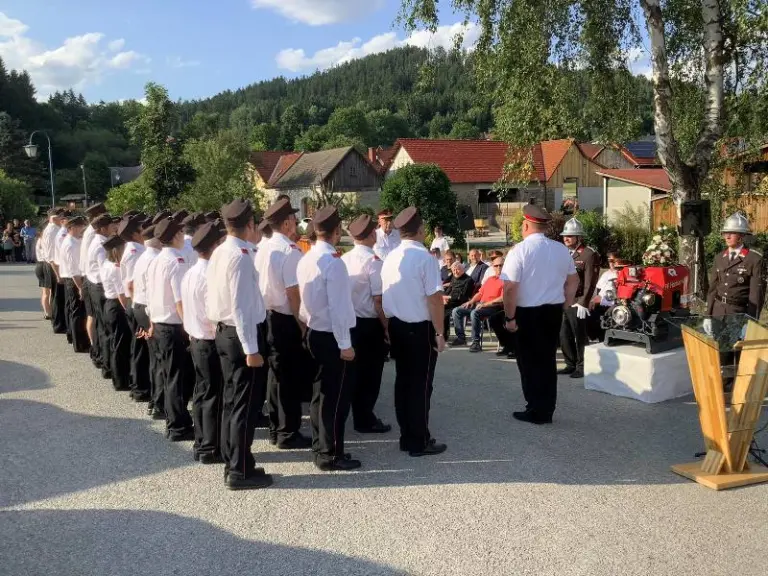 Feuerwehrfest 2023 mit Segnung der neuen Tragkraftspritze Fox 4