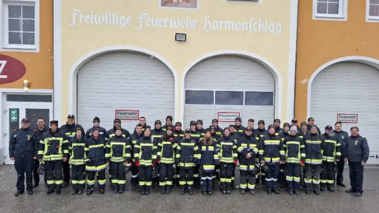 Modul „Feuerwehrbasiswissen“ und „Abschluss Truppmann“ in Harmanschlag