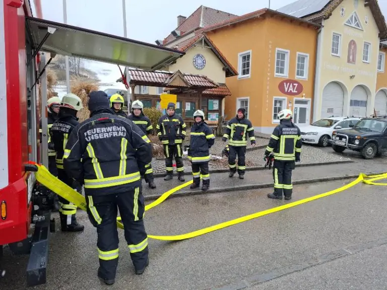 Modul „Feuerwehrbasiswissen“ und „Abschluss Truppmann“ in Harmanschlag